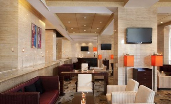 Holiday Inn Central Plaza